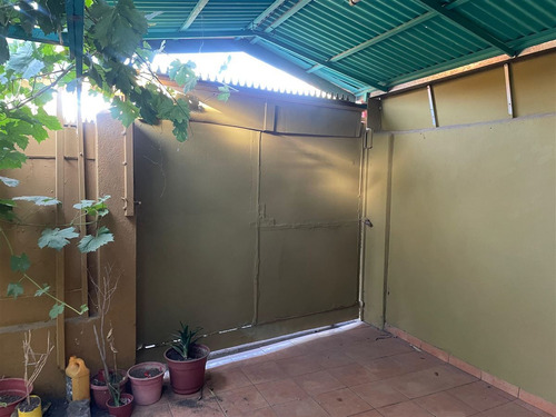 Se Vende Casa En Peñalolén 3d1b +1d1b Y 2 Estacionamiento