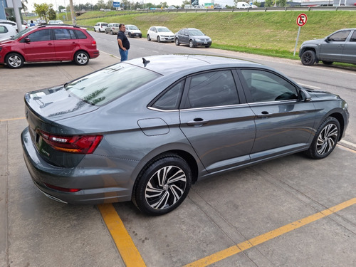 Imagen 13 de 25 de Vw Vento Highline 1.4 Automatico 2021 Ugarcia Us