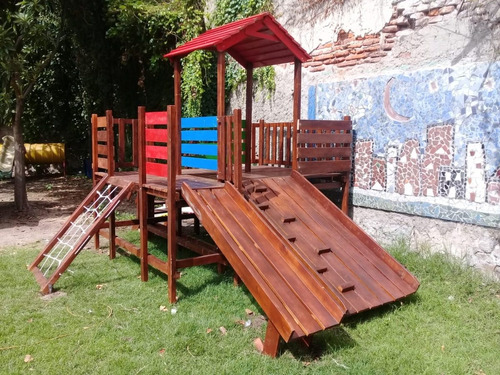 Juego De Madera Exterior Con Juegos 