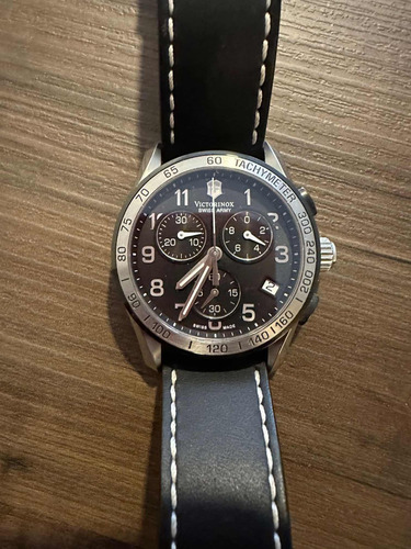 Reloj Victorinox Swiss Army Chrono Classic