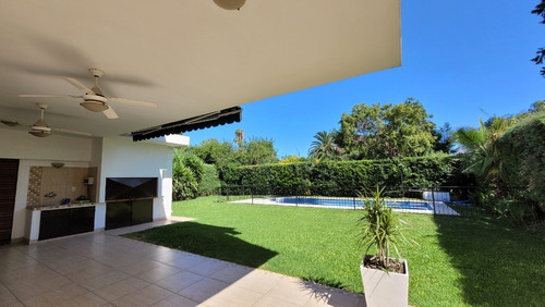 Casa A La Venta En Country Las Lajas