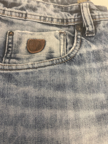 Pantalón De Jean Hombre Roto En Las Rodillas (Usado)
