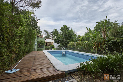 Casa Venta - 3 Dormitorios 2 Baños - Cocheras - Piscina - 180mts2 - City Bell, La Plata