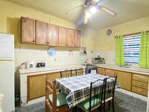 Imagen 6 de 10 de Venta Casa Dos Dormitorios Y Jardín Cólón