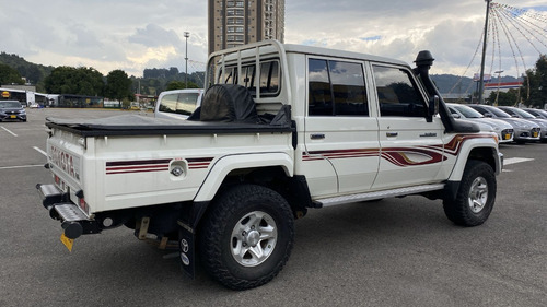 Toyota Land Cruiser 4.5 Vxr Fl Lc200