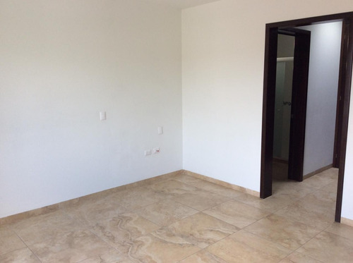 Imagen 10 de 15 de Casa Renta 4 Recamaras Villas De Irapuato, Irapuato, Gto.