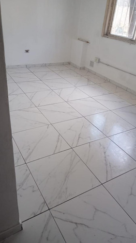 Departamento En Venta - 2 Dormitorios 1 Baño - Cochera - 50mts2 - Castelar