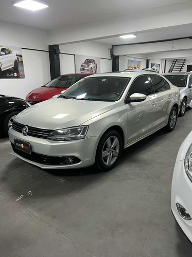 Volkswagen Vento 2.5 Luxury 170cv