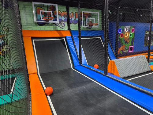 Parque De Camas Elasticas, Una Diversion Para Todos!