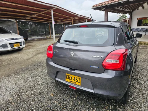 Suzuki Swift Hybrid Modelo 2022, Único Dueño.