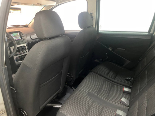 Fiat Idea 1.6 MPI ESSENCE 16V FLEX 4P MANUAL
