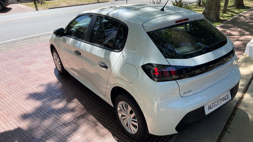 Imagen 17 de 25 de Peugeot 208 New Like 1.2