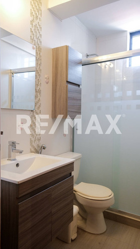 Imagen 3 de 25 de Remax Infinity Vende Espectacular Townhouse En Tazajal 139723 Frances Mijares 04144990396
