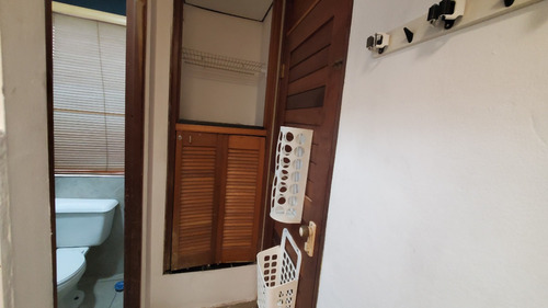 Imagen 7 de 10 de Alquiler Local Comercial - 2do. Nivel - 60 Mts2 - Evaristo Morales
