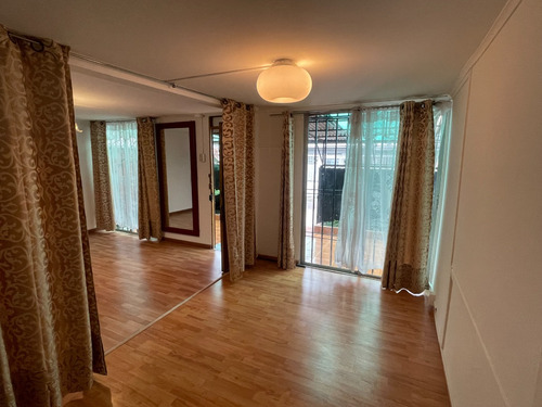 Oportunidad En Macul :casa Amplia Con Excelente Conectividad