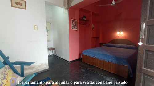Venta Hermoso Chalet Serrano En Villa De Las Rosas, Excelente Ubicación