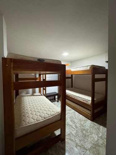 Apartamento En Tucacas Res. Los Cayos Full Equipado (ch)
