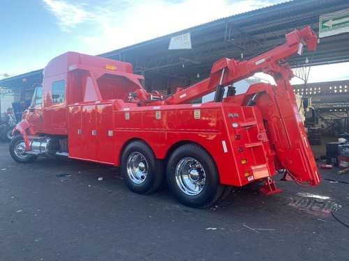 International Prostar Con Equipo De GrĂșa Tipo D
