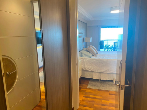 Imagen 7 de 14 de Venta De Apartamento 4 Dormitorios Rambla Punta Carretas