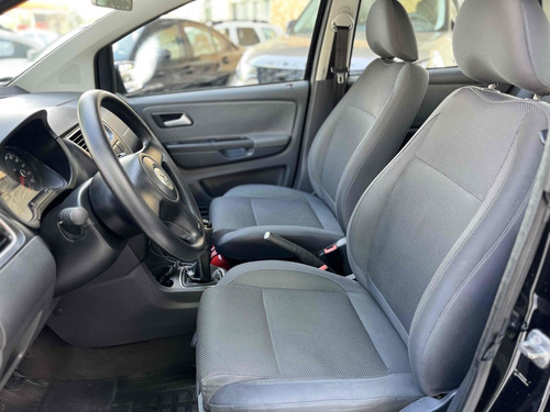 Volkswagen Fox 1.0 MI PLUS 8V FLEX 4P MANUAL