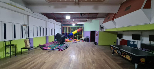 Imagen 5 de 21 de Local Comercial 1000 M² En 2 Plantas - Ideal Salón De Fiestas - Casanova