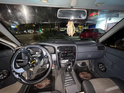 Nissan D21 2.4 4x2