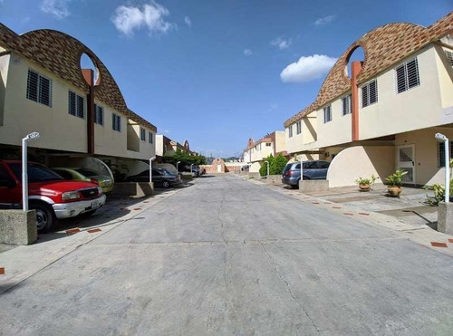 Imagen 8 de 24 de Vendo Town House En Res. Villa Del Bosque Atth-95 Jf