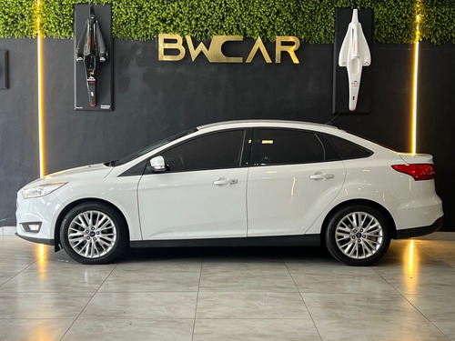 Ford Focus 2.0 SE 16V FLEX 4P POWERSHIFT