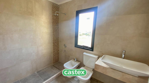 Imagen 18 de 30 de Oportunidad! Casa En Venta En Terralagos, Canning