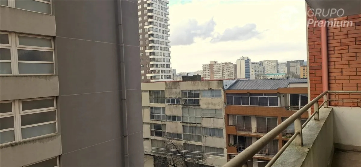 Imagen 5 de 21 de Arriendo Dpto. Céntrico 1 Dorm. 1 Baño 1 Estacionamiento