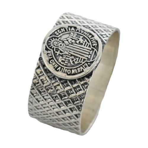 Anillo Ancho Con Medalla De San Benito