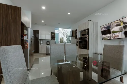 Casa En Venta De Lujo Arcos Guadalupe Zapopan