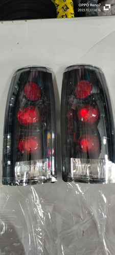 Par Calaveras Para Chevrolet Silverado Modelo 88 A 98 $1900