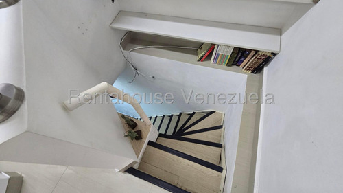 Apto Venta La Tahona. Codigo: 25-18320 Cm