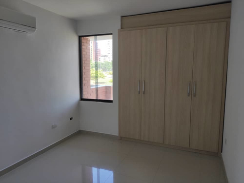 Imagen 1 de 5 de Apartamento En Venta - Arivana, Resd Kamila Suite Lp