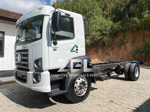 Imagem 2 de 12 de Volkswagen 17-190