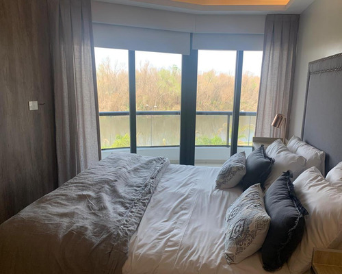 Super Dpto De 2 Amplios Ambientes (75 M2) En Marina Golf Cc. Vistas Abiertas 180º Al Agua Y Espacios Verdes, Todo Externo Y Luminoso. En Alquiler U$d 850. Cochera Y Amarra