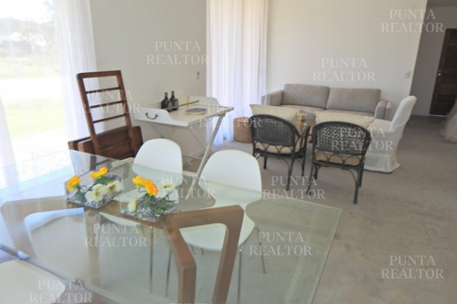 Divina Casa Nueva A Estrenar - Ref: 524