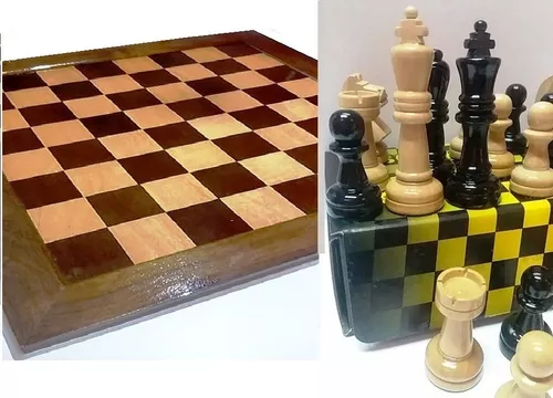 Jogo Xadrez E Dama Peças E Tabuleiro Em Madeira 40 X 40Cm na