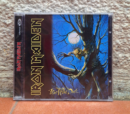 Iron Maiden - Fear Of The Dark.