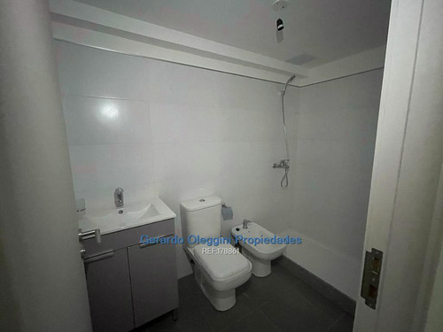 Venta Monoambiente De30 M2 Con Renta Frente Plaza Entrevero