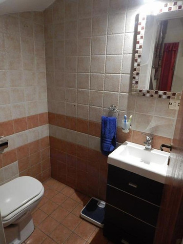 Imagen 12 de 13 de Triplex - Frente - 4 Ambientes - Cochera - Castelar Norte
