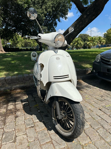 Scooter Beta Arrow Tempo 150 Blanca 32.000kms