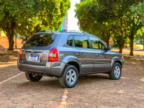 Imagem 4 de 11 de Hyundai Tucson Glsb