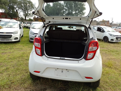 Imagen 8 de 10 de Chevrolet Beat 2018 1.2 Hb Lt Mt