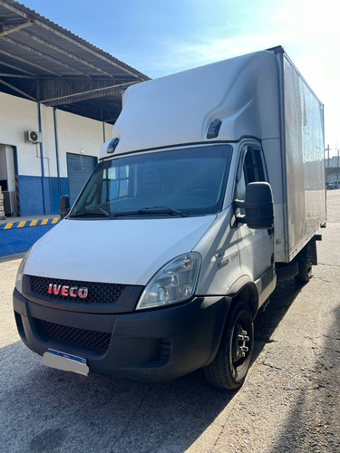 Iveco Daily 35s14 Com Plataforma Hidráulica