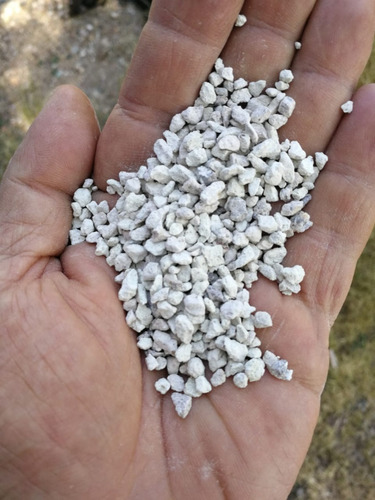 Zeolita Mineral Fertilizante Filtrante 40 Kg 4-7 Mm