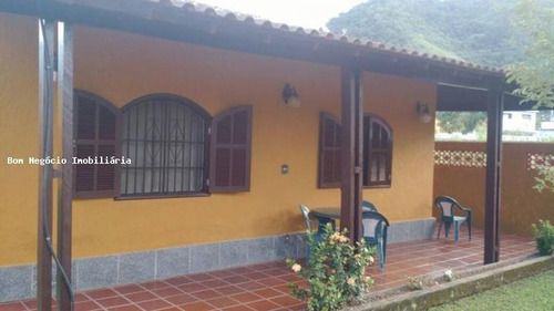 Imagem 1 de 8 de Casa Para Venda Em Guapimirim, Centro, 2 Dormitórios, 1 Suíte, 2 Banheiros, 2 Vagas - 011_2-299173