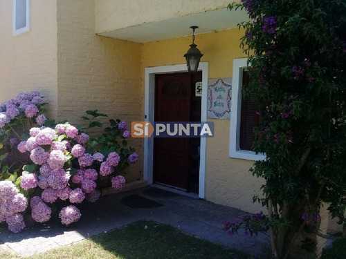 Imagen 15 de 21 de Maravillosa Casa De Dos Plantas En El Tesoro - La Barra