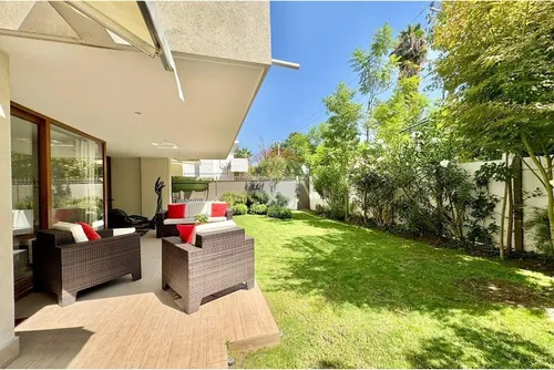 Doble Jardin De Buen Tamaño Privado, Las Condes